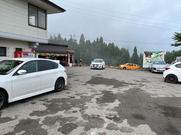 続々と競技者が集まってくる